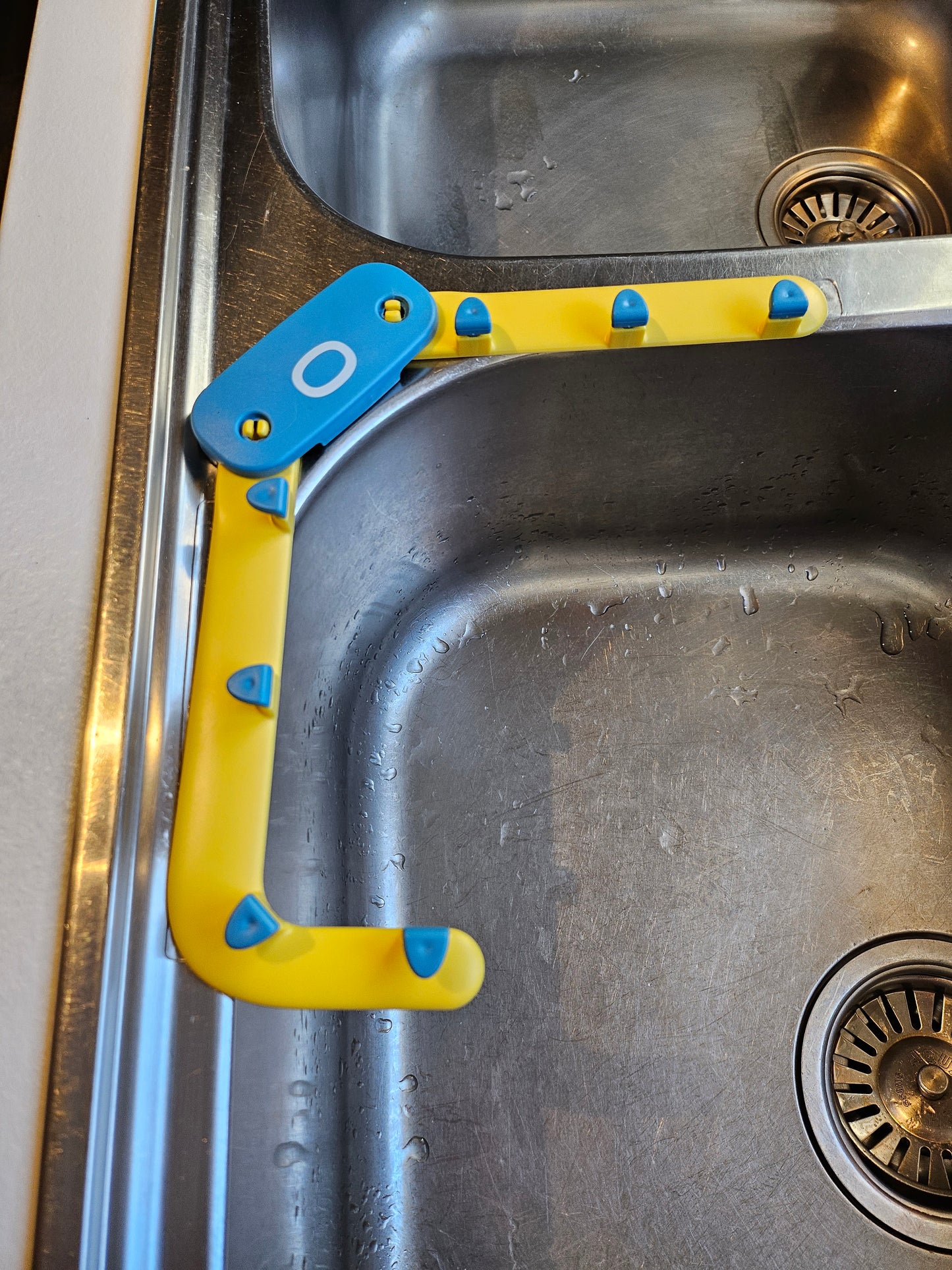 Octopus Sink Drain Rack with Filter Bag for Kitchen Garbage Disposal